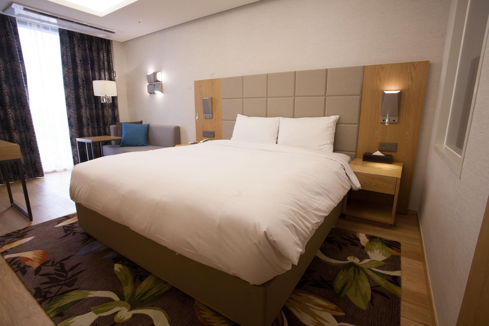 Charis Hotel Inczhon Zewnętrze zdjęcie