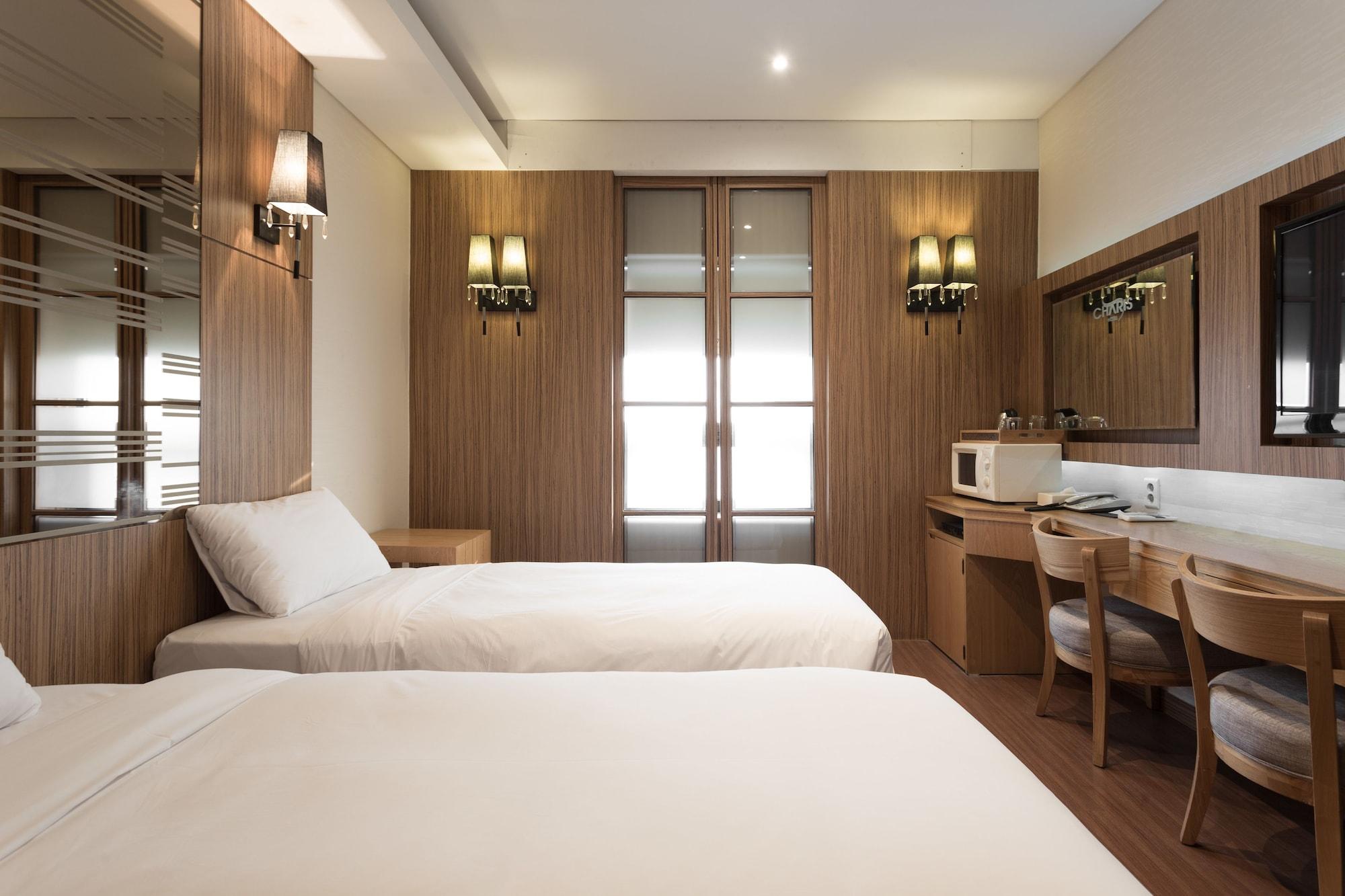 Charis Hotel Inczhon Zewnętrze zdjęcie