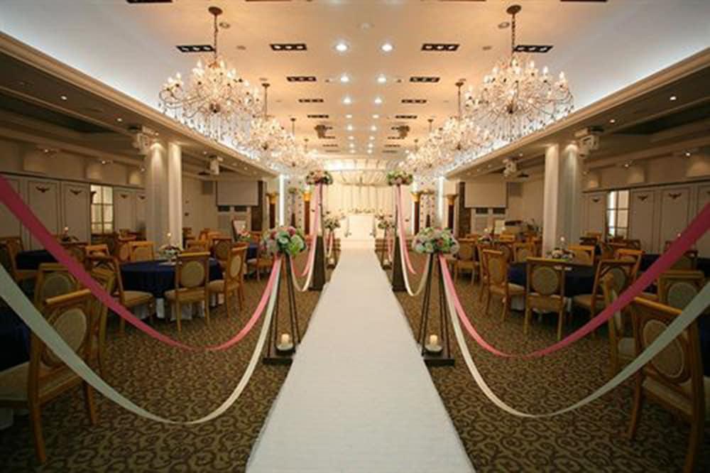 Charis Hotel Inczhon Zewnętrze zdjęcie