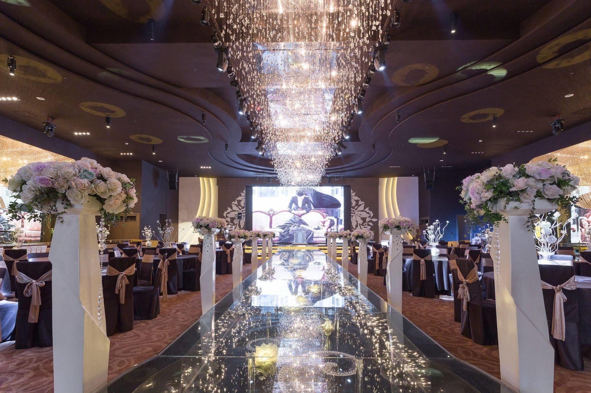 Charis Hotel Inczhon Zewnętrze zdjęcie